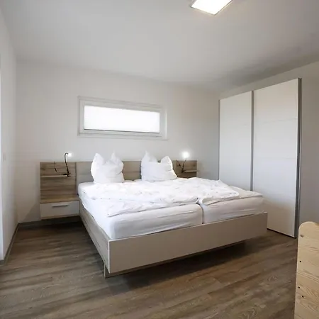 Holiday home Ferienvilla In Mit Privatem Pool Birdieweg 11a Hohenkirchen (Nordwestmecklenburg)